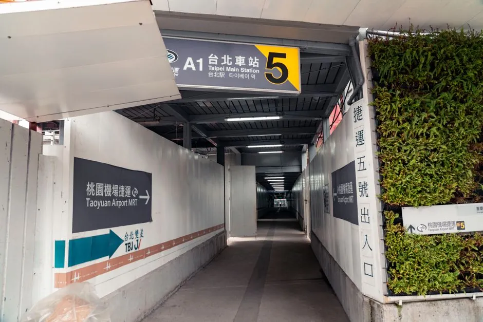 2026出國留學完整規劃:從選校到簽證的七個步驟